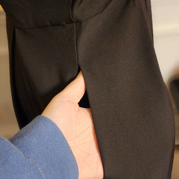 Beautiful LBD - Picture 4 of 8